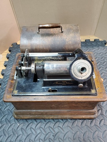 Edison standard phonograph - edison,